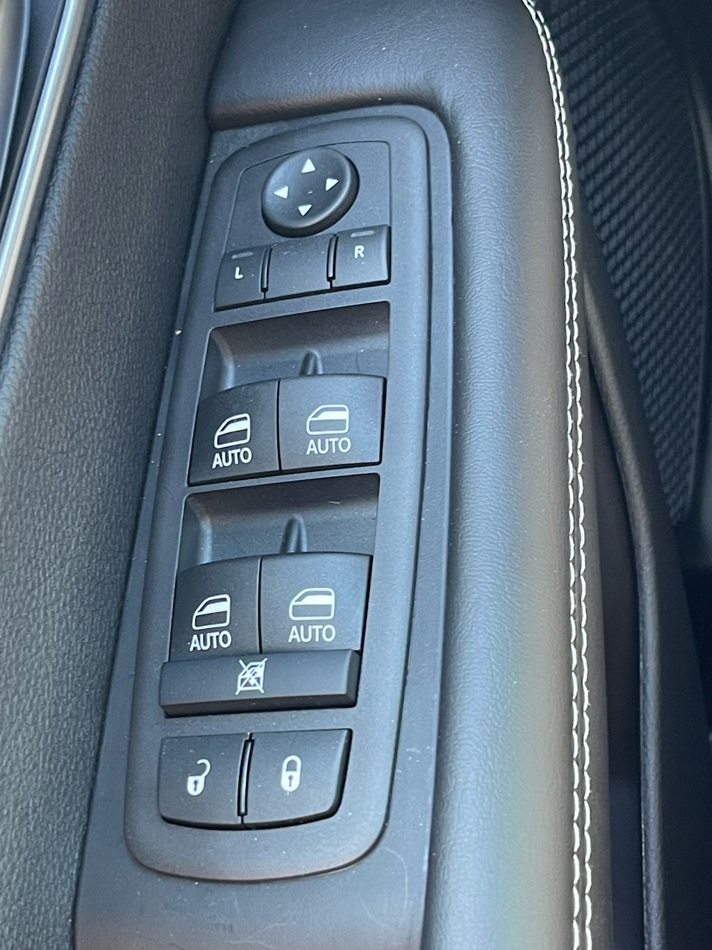 Thumbnail: 2026 Chrysler Pacifica - 24