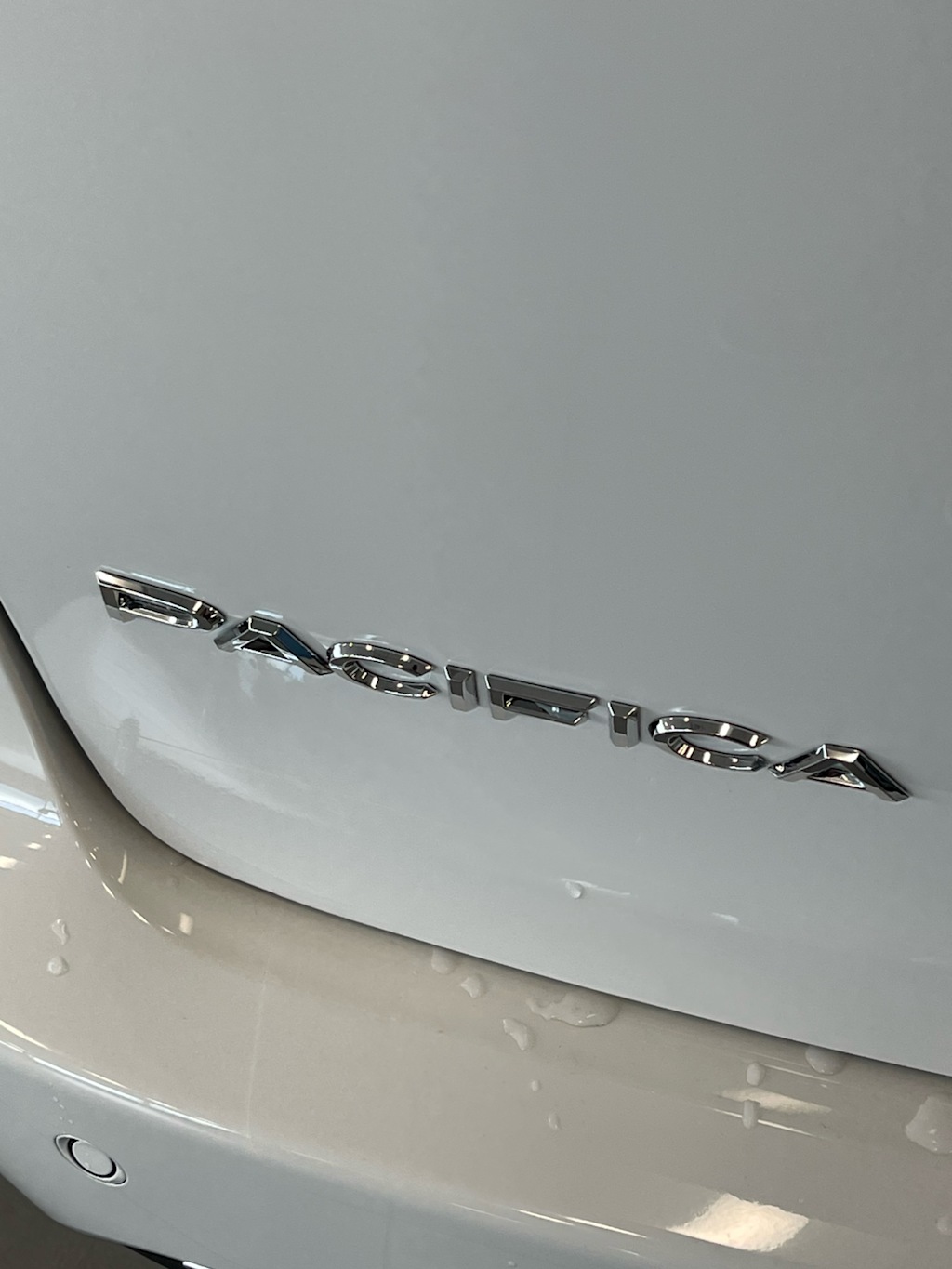 Thumbnail: 2027 Chrysler Pacifica - 6
