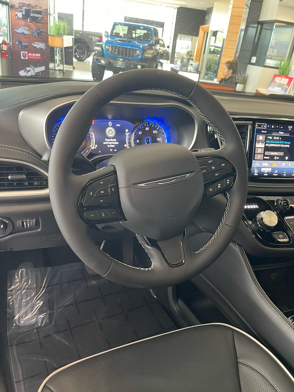 Thumbnail: 2027 Chrysler Pacifica - 12
