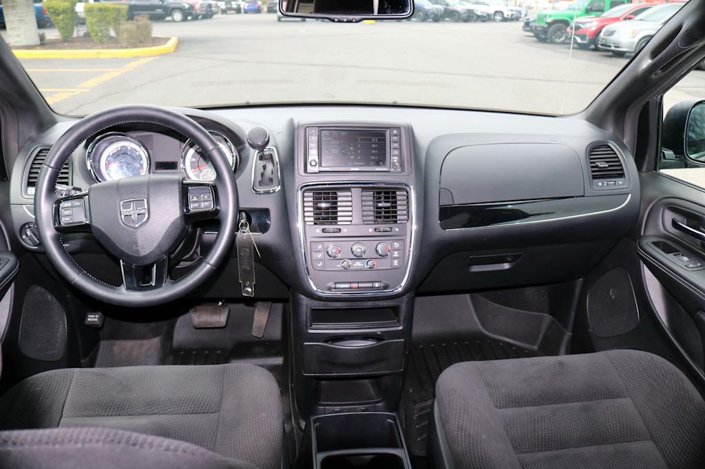 Thumbnail: 2017 Dodge Grand Caravan - 7