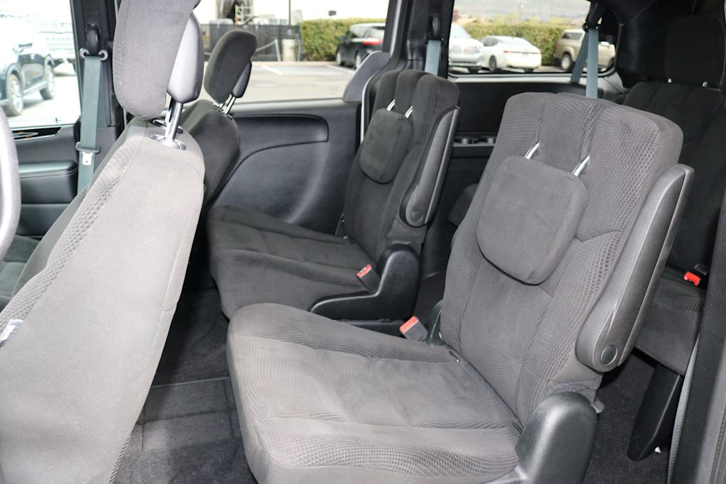 Thumbnail: 2017 Dodge Grand Caravan - 27