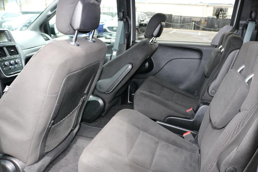 Thumbnail: 2017 Dodge Grand Caravan - 26