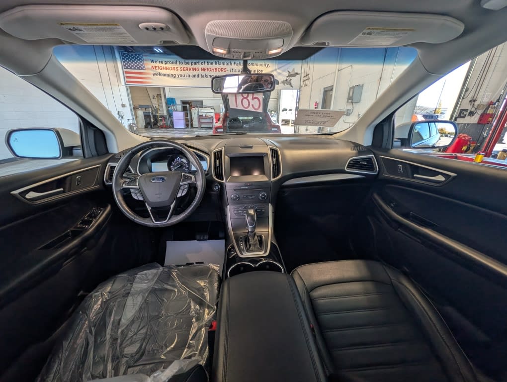 Thumbnail: 2017 Ford Edge - 2