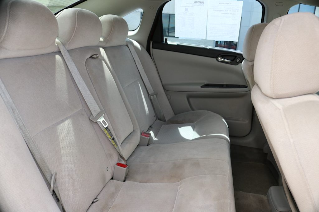 Thumbnail: 2008 Chevrolet Impala - 27