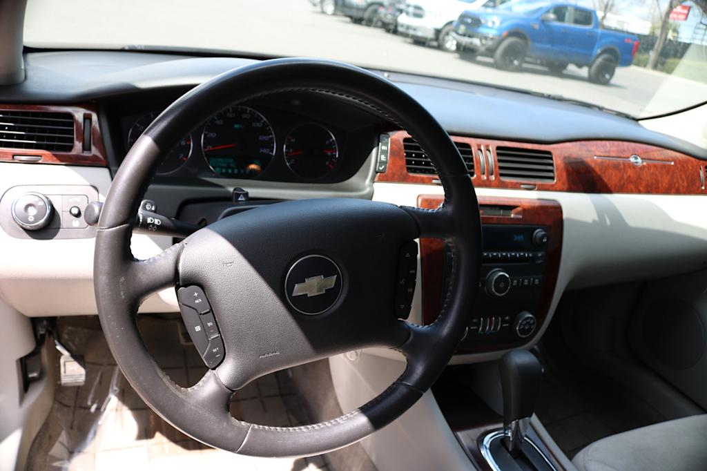 Thumbnail: 2008 Chevrolet Impala - 11