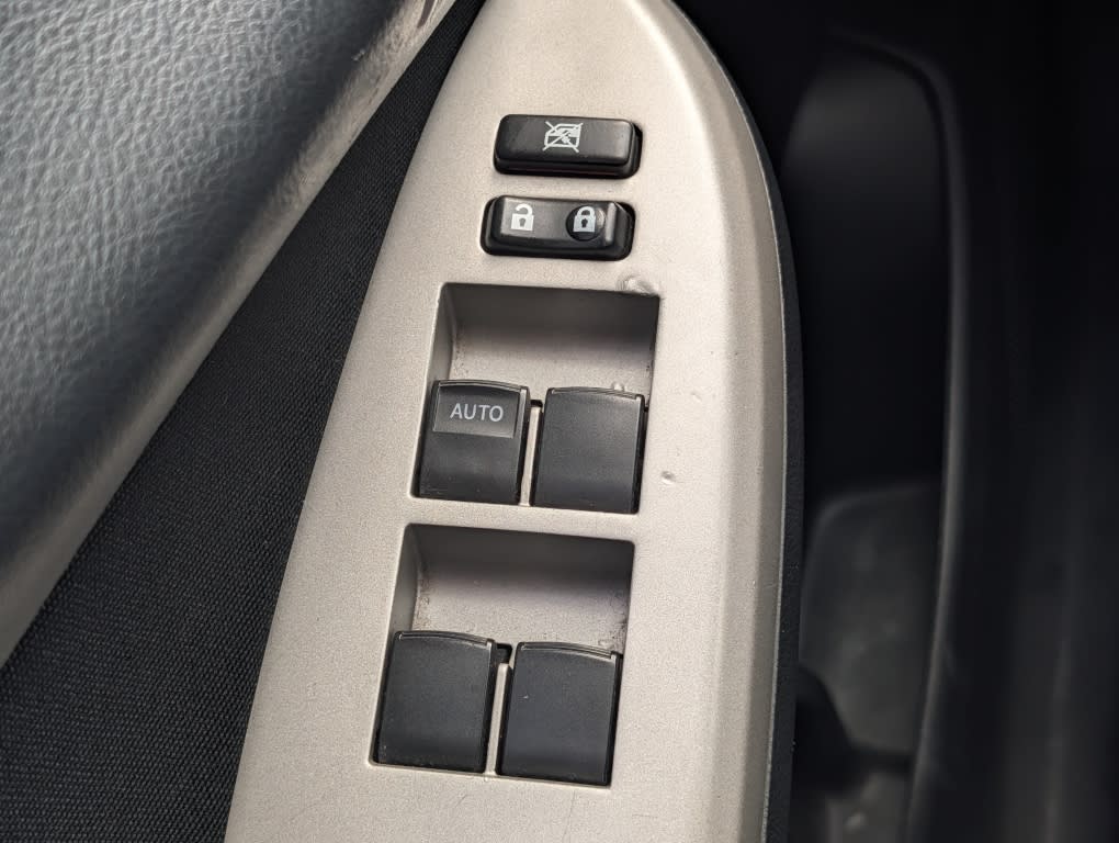 Thumbnail: 2011 Toyota Corolla - 22