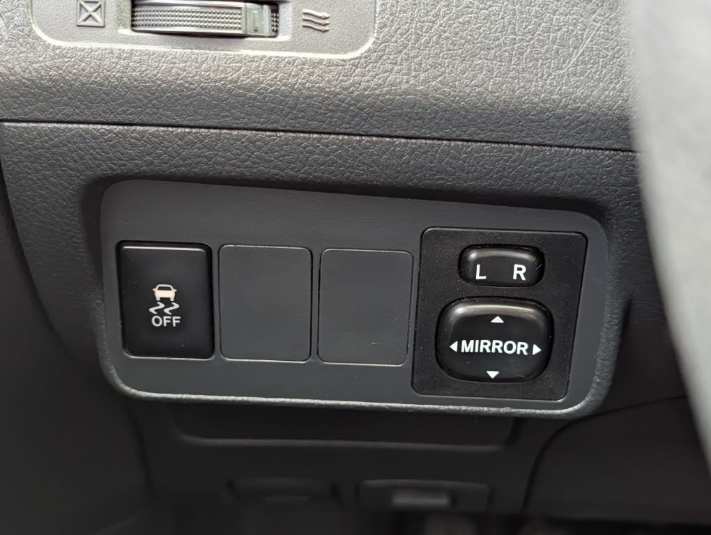 Thumbnail: 2011 Toyota Corolla - 21