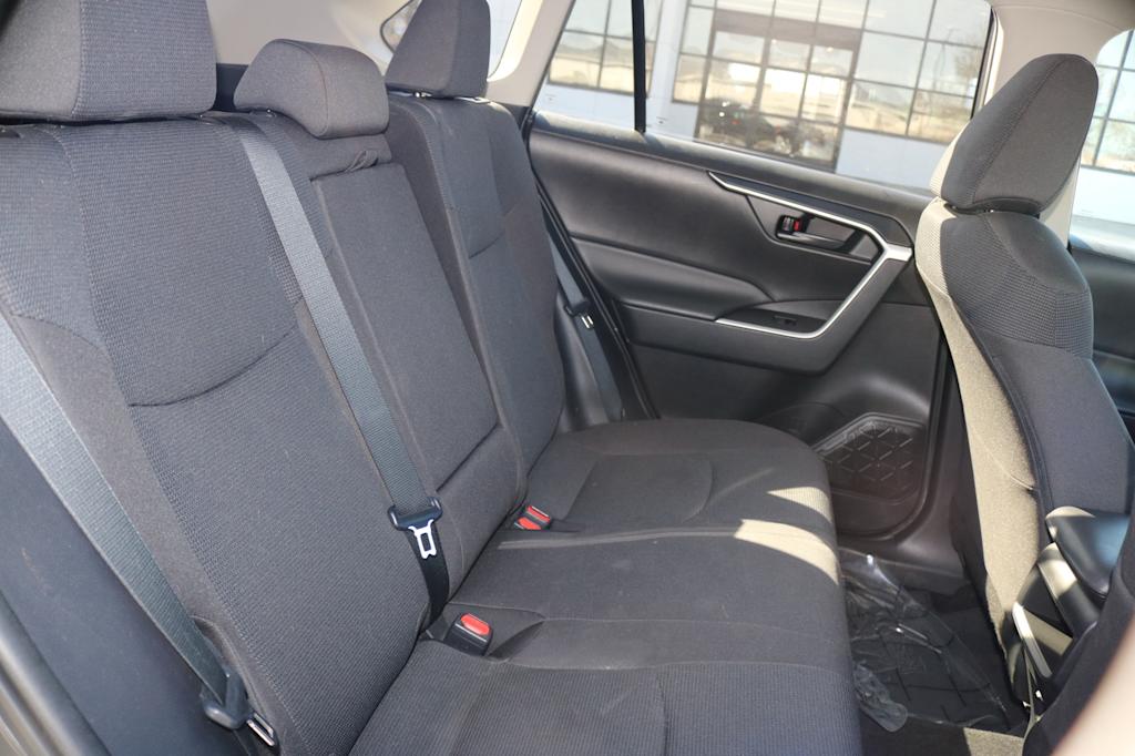 Thumbnail: 2021 Toyota RAV4 - 24