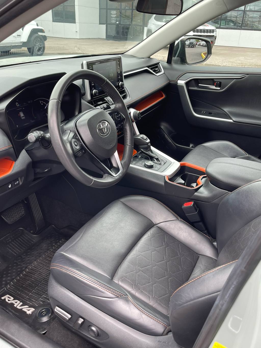 Thumbnail: 2019 Toyota RAV4 - 2