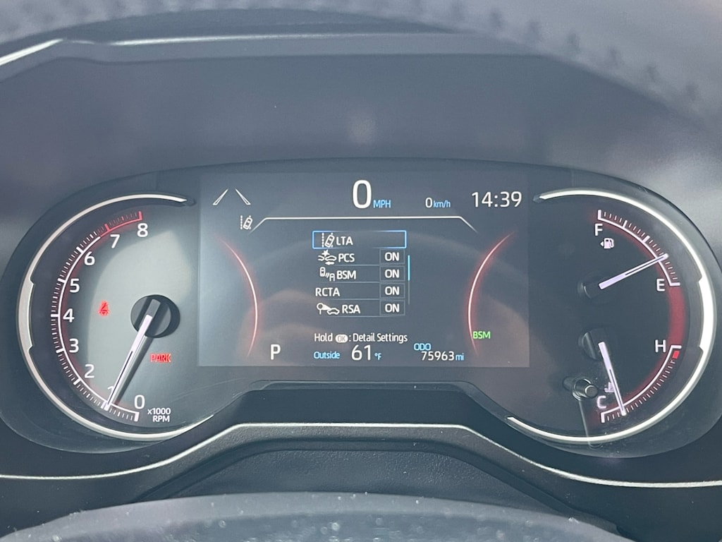 Thumbnail: 2019 Toyota RAV4 - 15