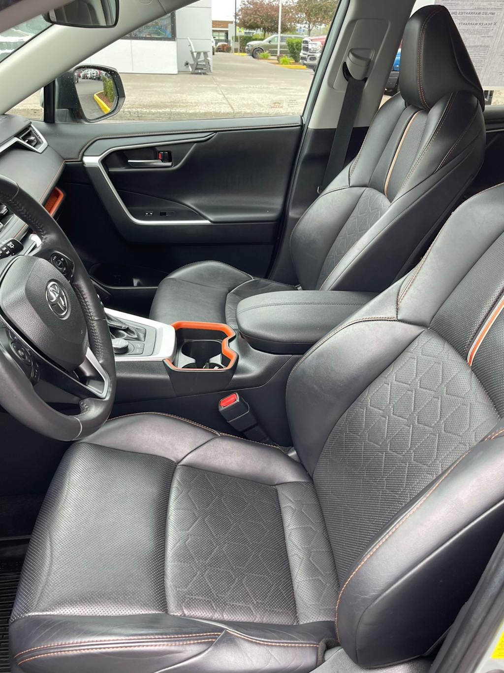 Thumbnail: 2019 Toyota RAV4 - 8