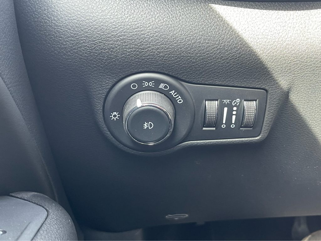 Thumbnail: 2026 Jeep Compass - 20