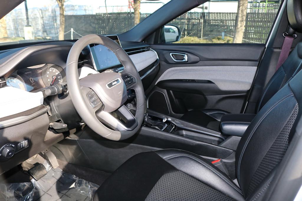 Thumbnail: 2024 Jeep Compass - 9