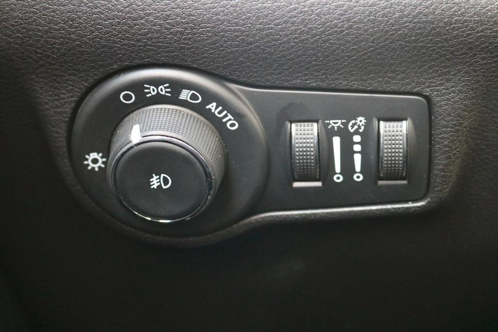 Thumbnail: 2024 Jeep Compass - 23