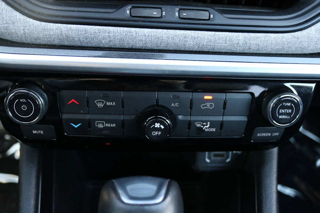 Thumbnail: 2024 Jeep Compass - 24