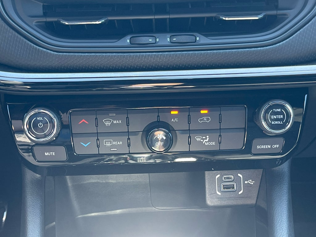 Thumbnail: 2026 Jeep Compass - 22