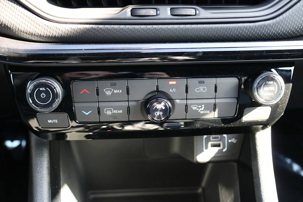 Thumbnail: 2026 Jeep Compass - 23