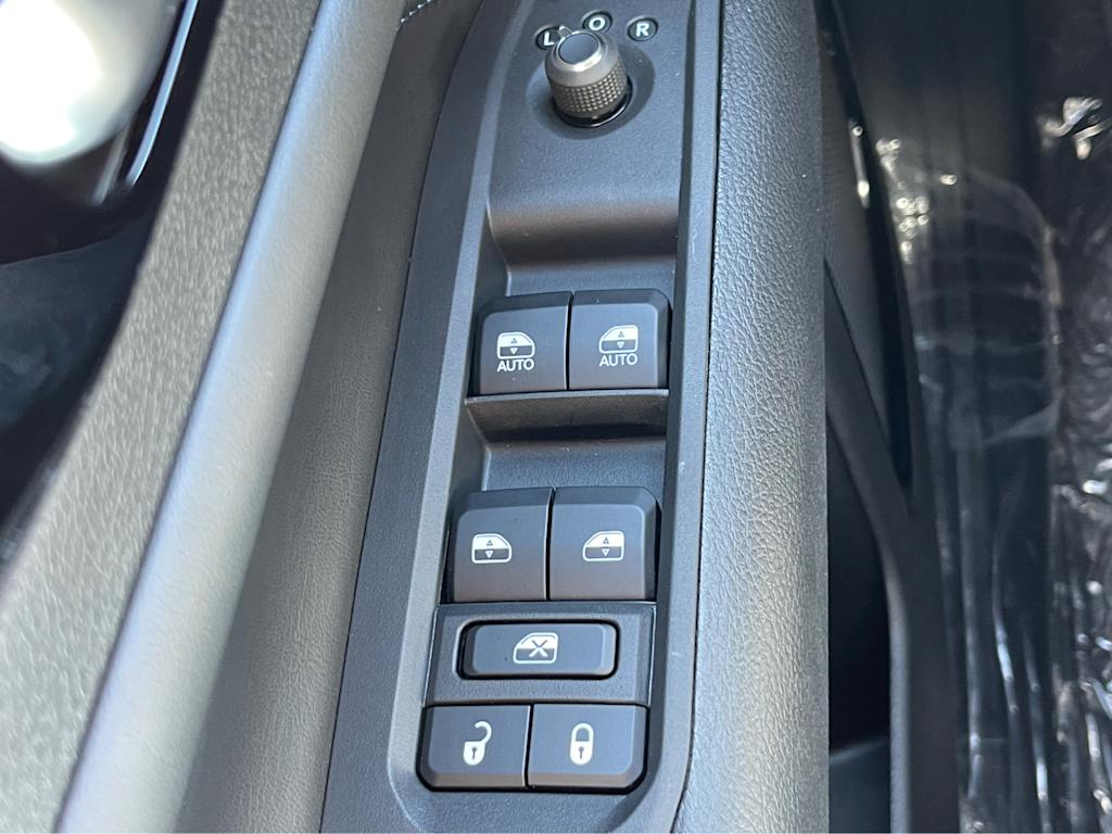 Thumbnail: 2025 Jeep Compass - 23