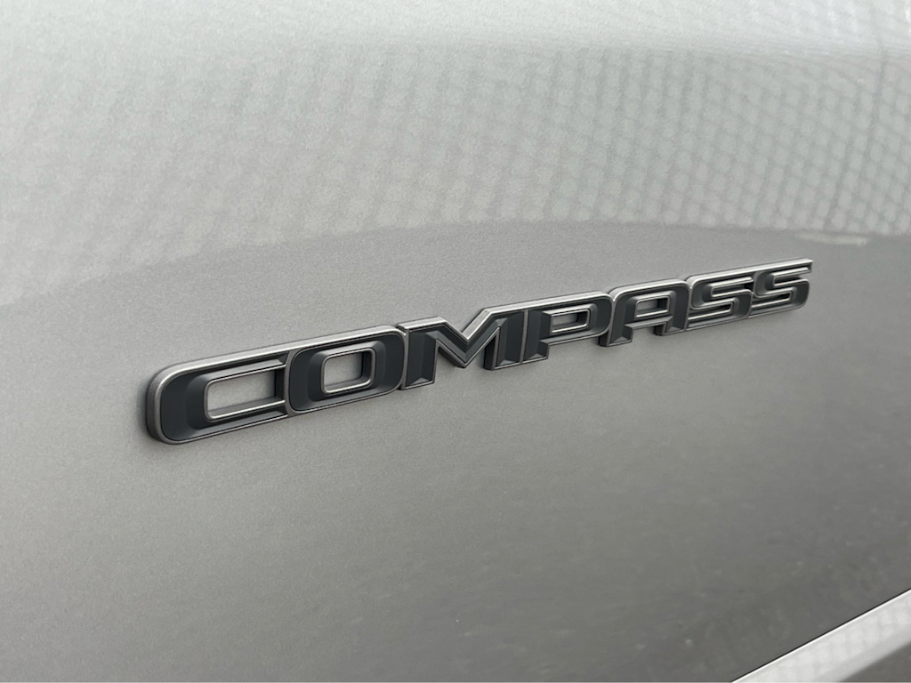 Thumbnail: 2022 Jeep Compass - 20