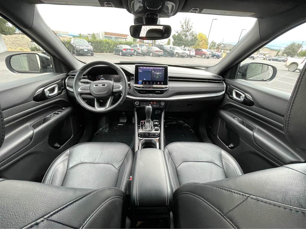 Thumbnail: 2022 Jeep Compass - 8