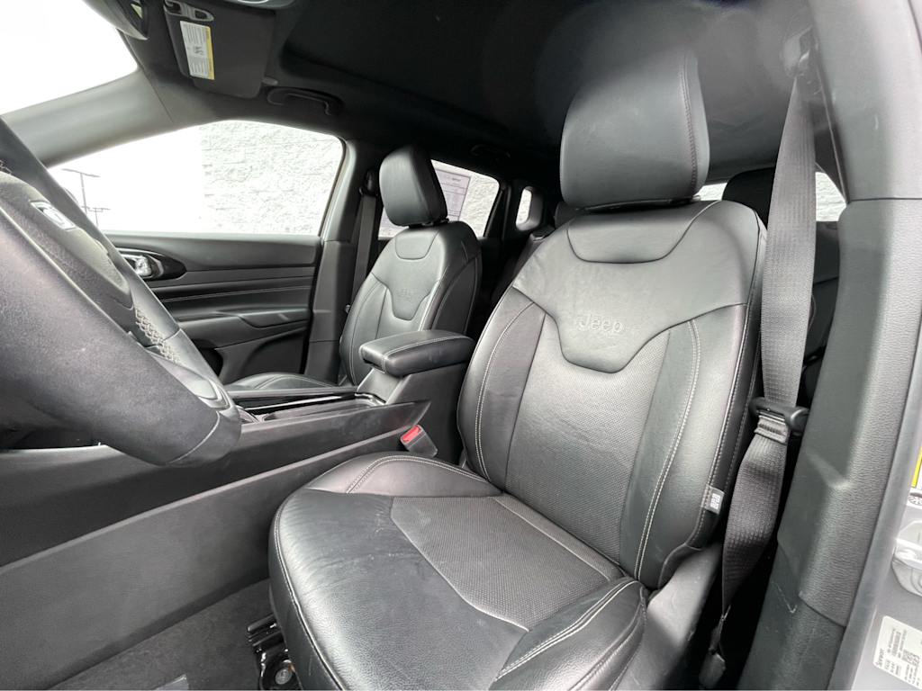 Thumbnail: 2022 Jeep Compass - 9