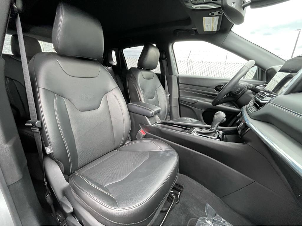 Thumbnail: 2022 Jeep Compass - 10