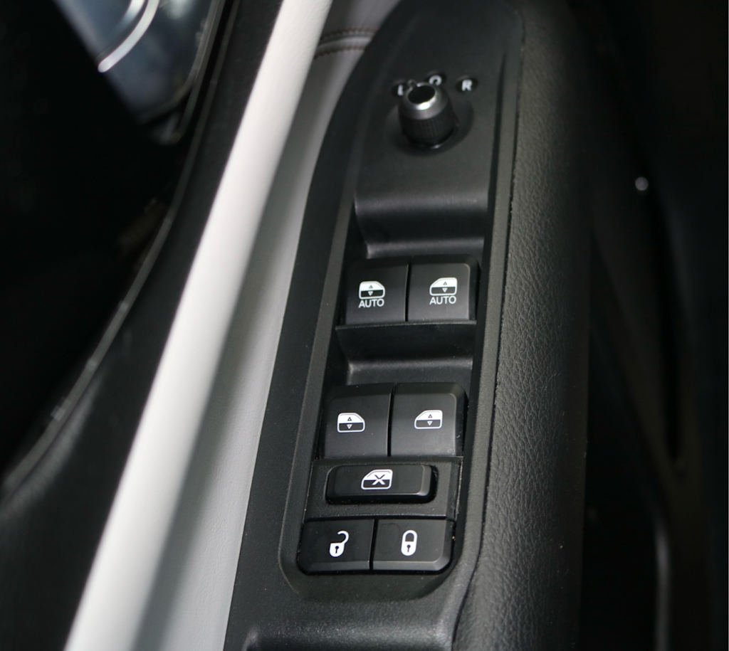 Thumbnail: 2024 Jeep Compass - 25