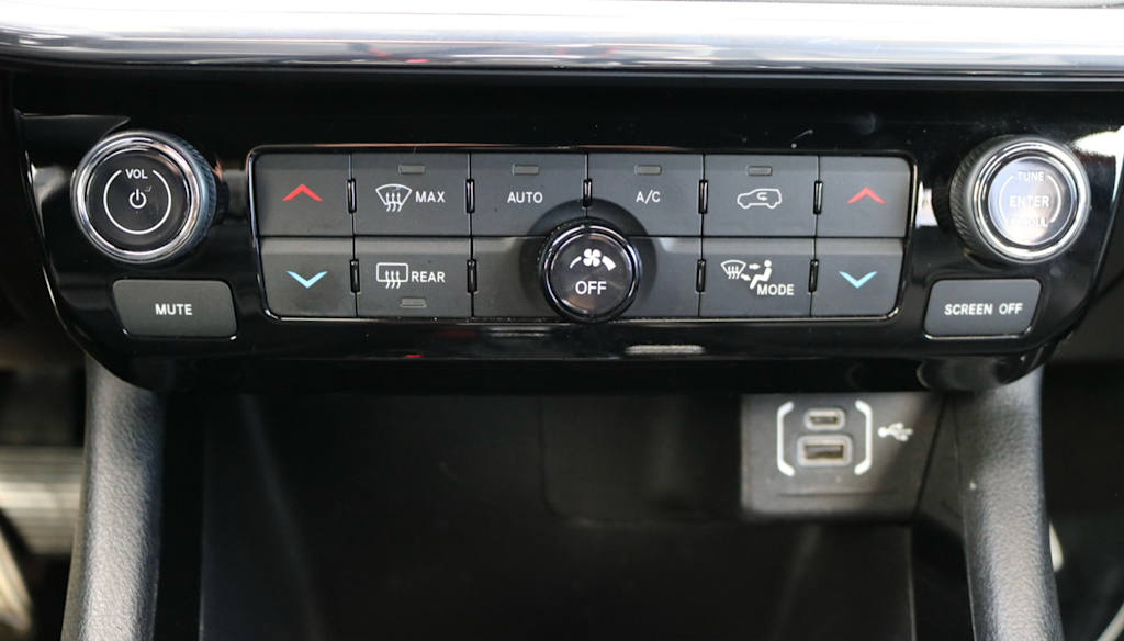 Thumbnail: 2024 Jeep Compass - 24