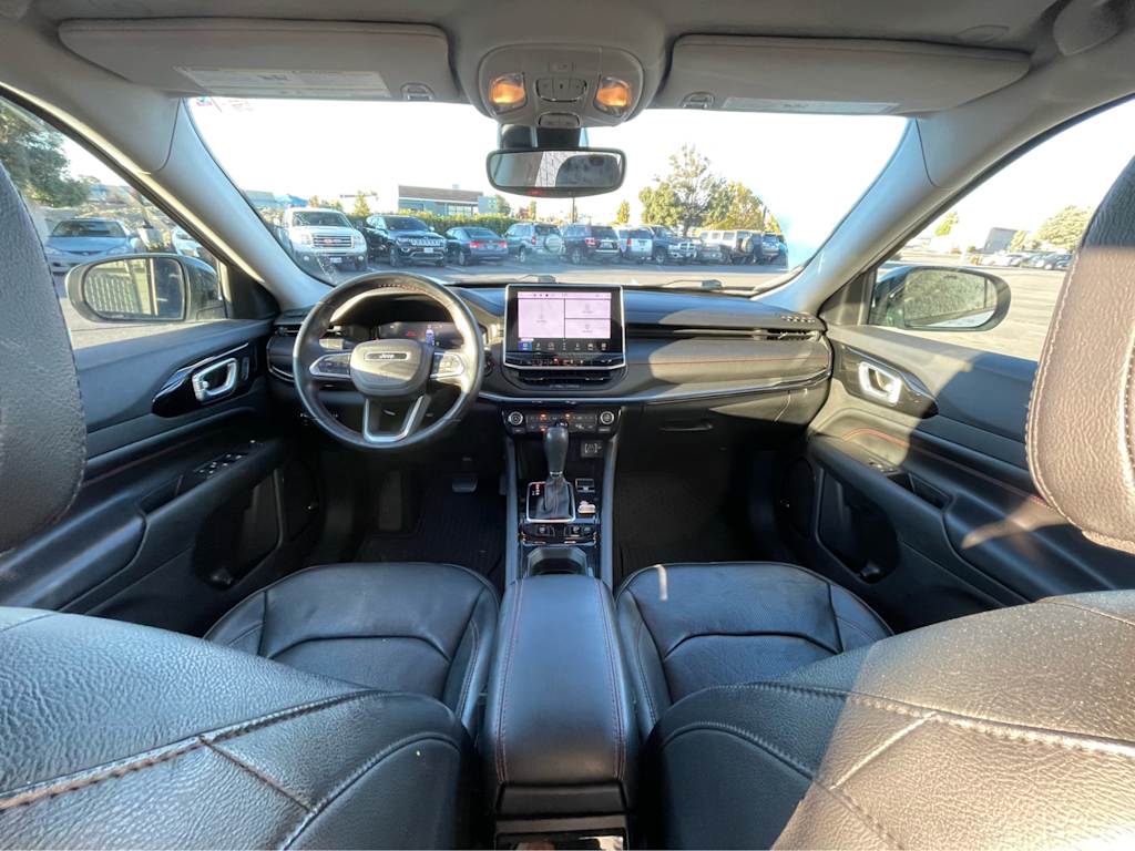 Thumbnail: 2022 Jeep Compass - 8