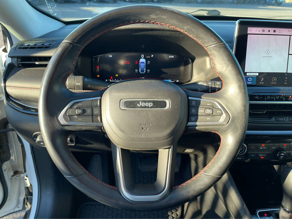 Thumbnail: 2022 Jeep Compass - 12