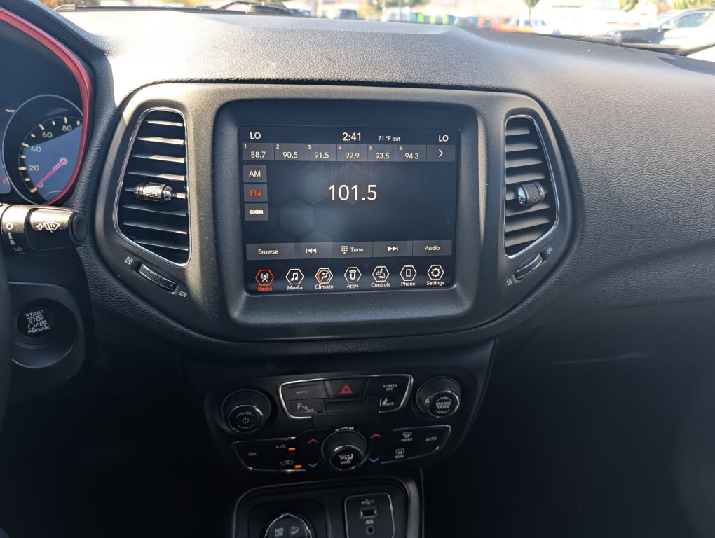 Thumbnail: 2021 Jeep Compass - 8