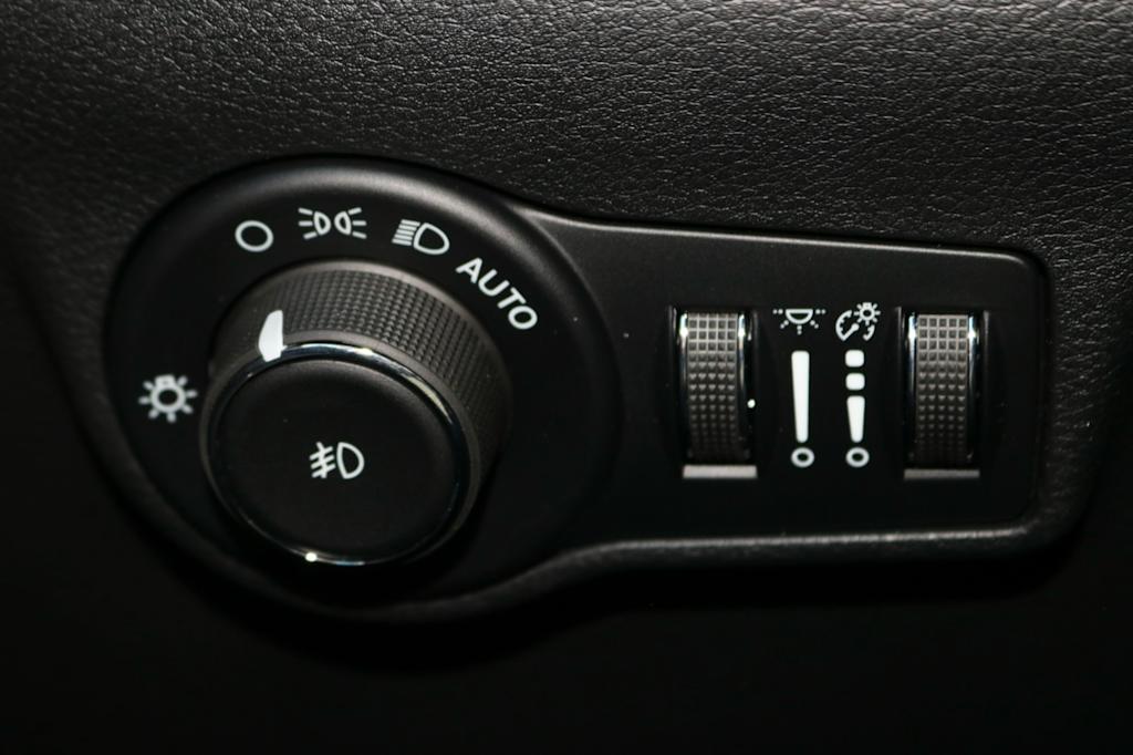 Thumbnail: 2026 Jeep Compass - 27
