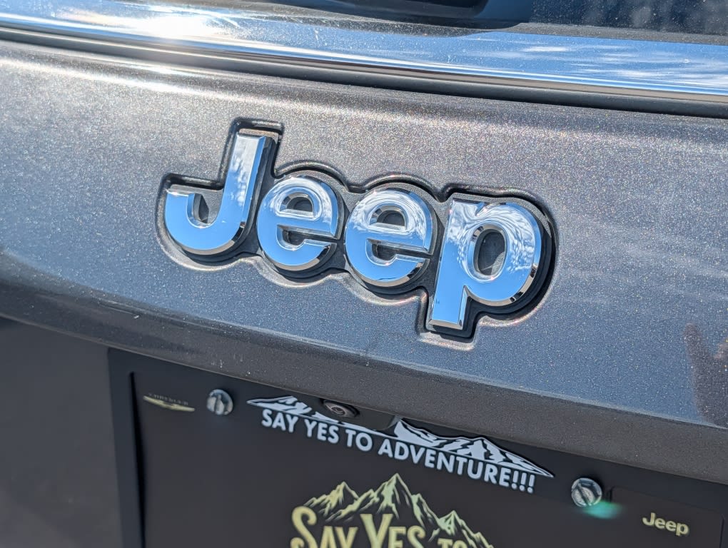Thumbnail: 2022 Jeep Compass - 17