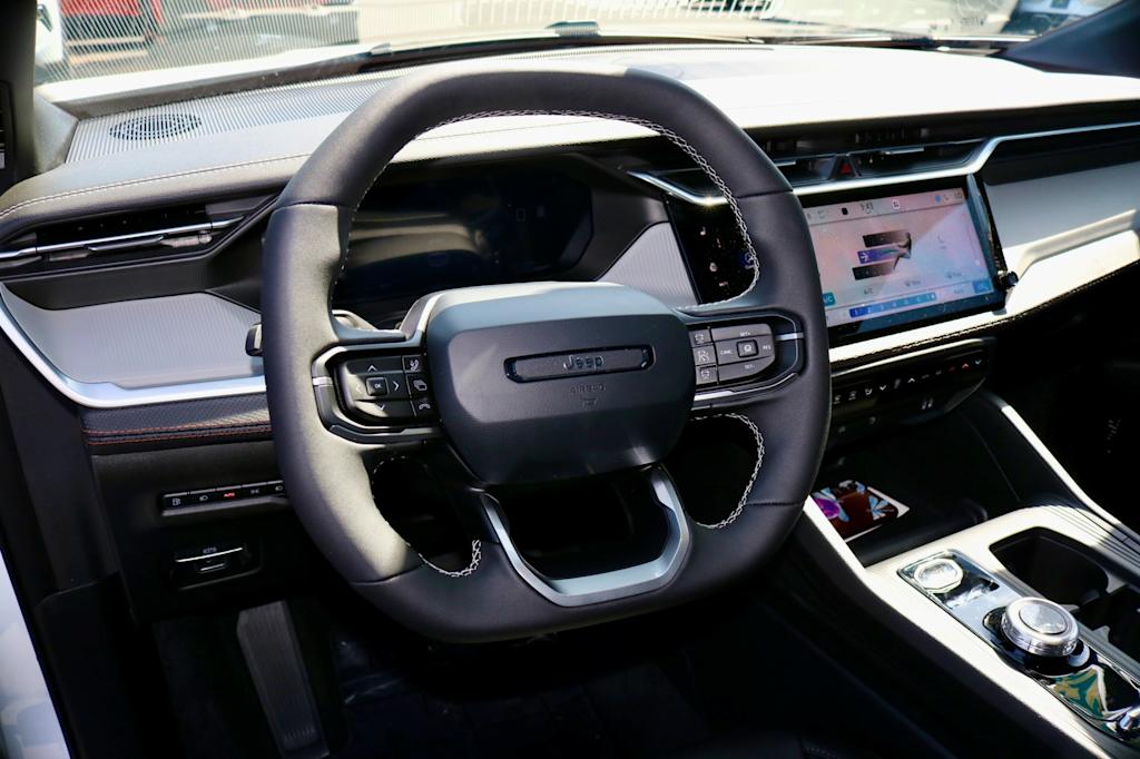 Thumbnail: 2026 Jeep Cherokee - 12