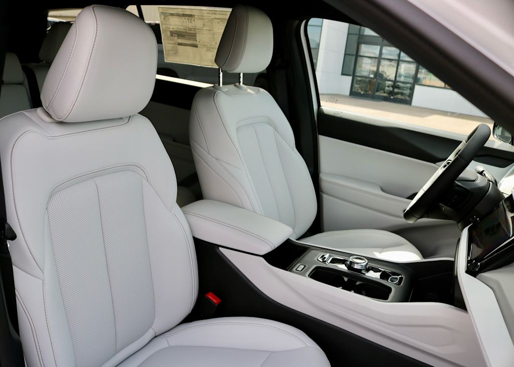 Thumbnail: 2026 Jeep Cherokee - 8