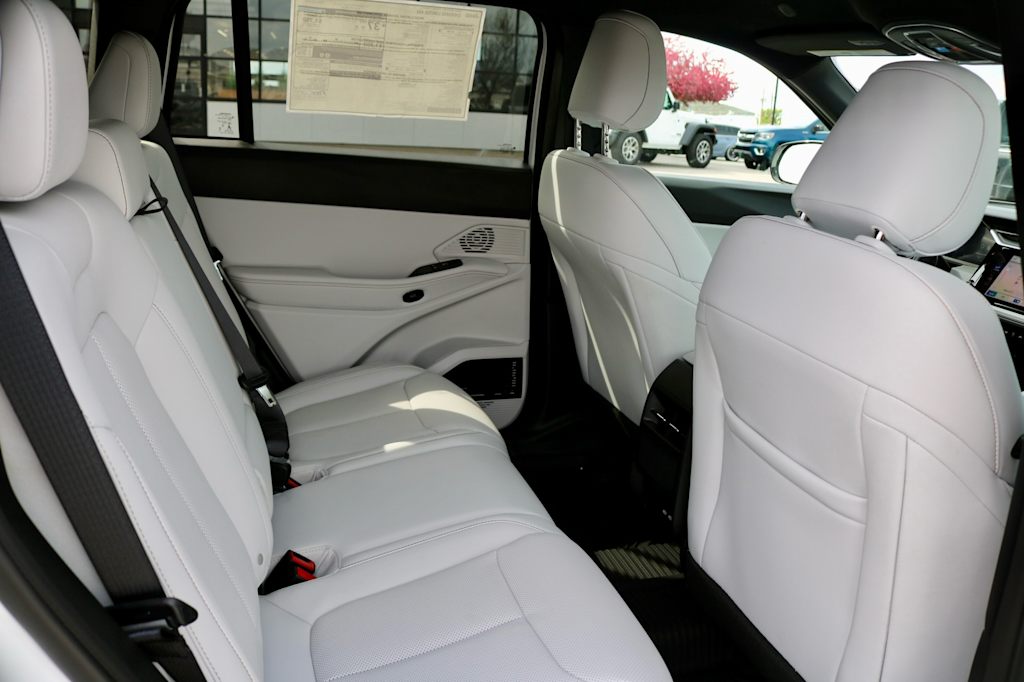 Thumbnail: 2026 Jeep Cherokee - 10