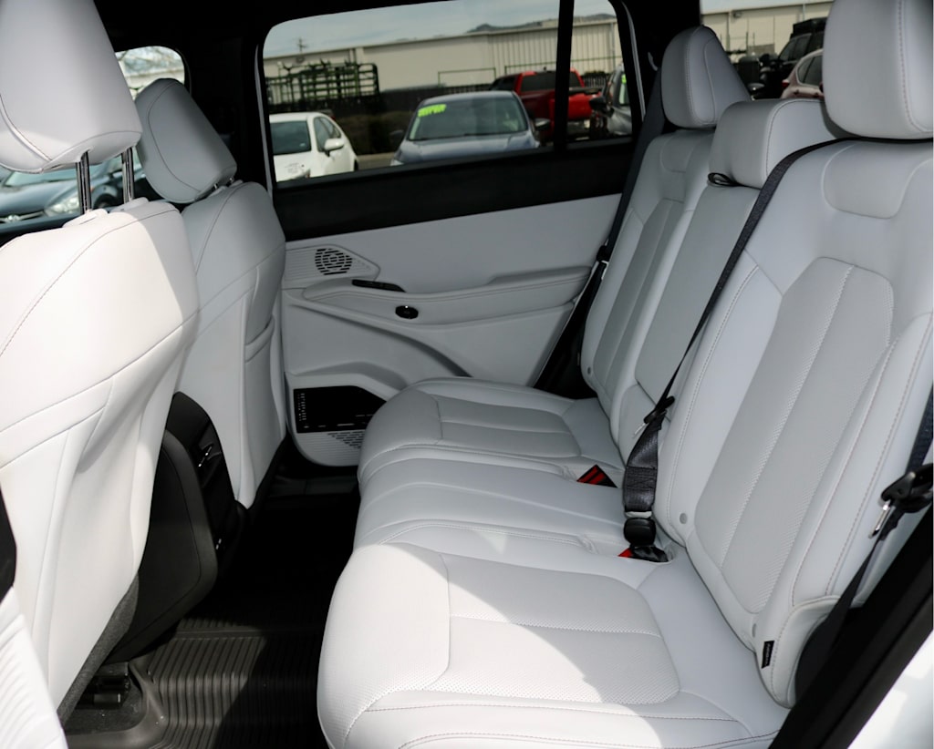 Thumbnail: 2026 Jeep Cherokee - 28