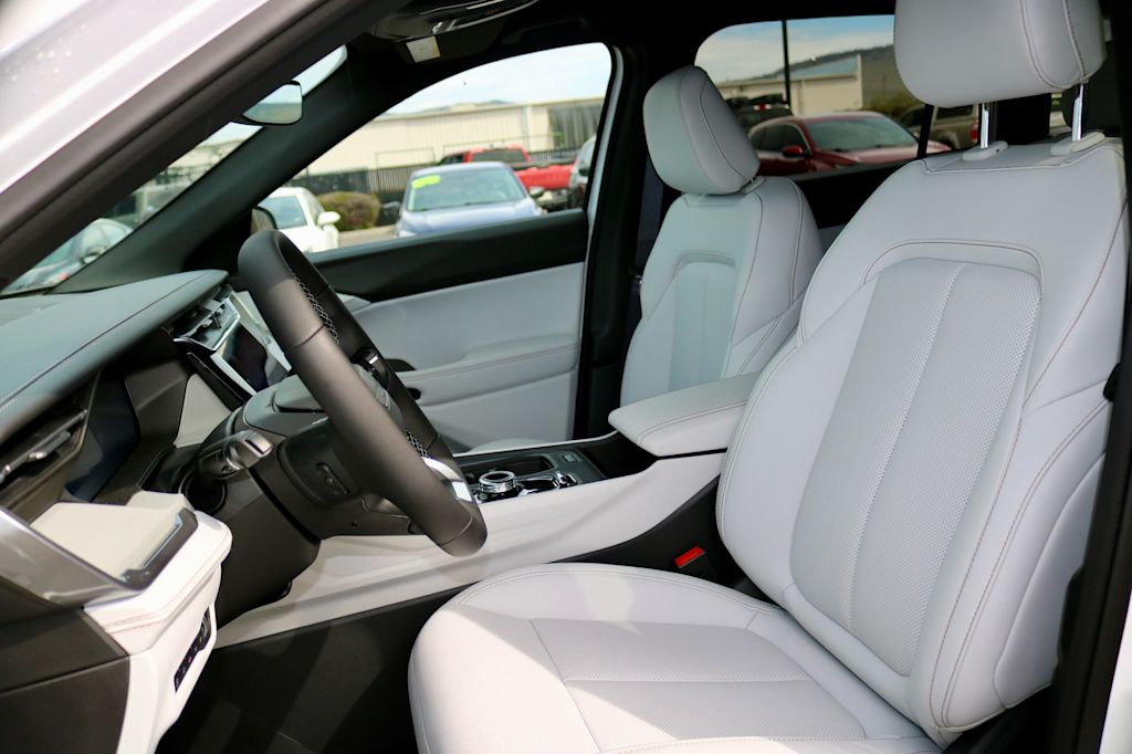 Thumbnail: 2026 Jeep Cherokee - 9