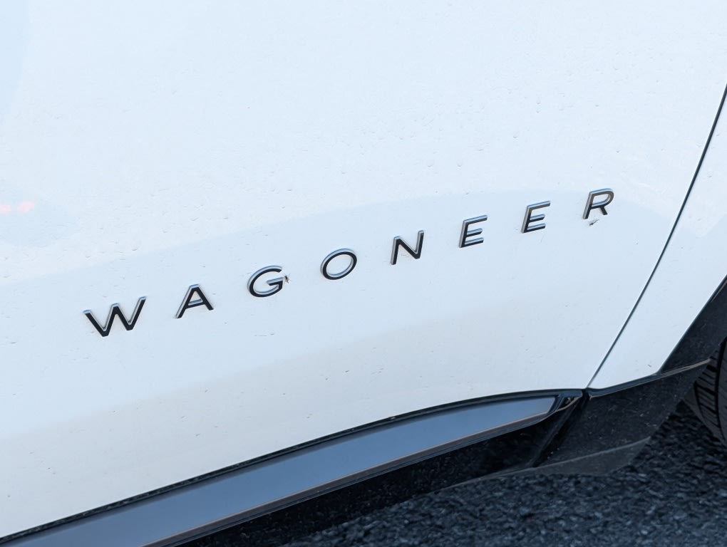 Thumbnail: 2025 Jeep Wagoneer S - 14
