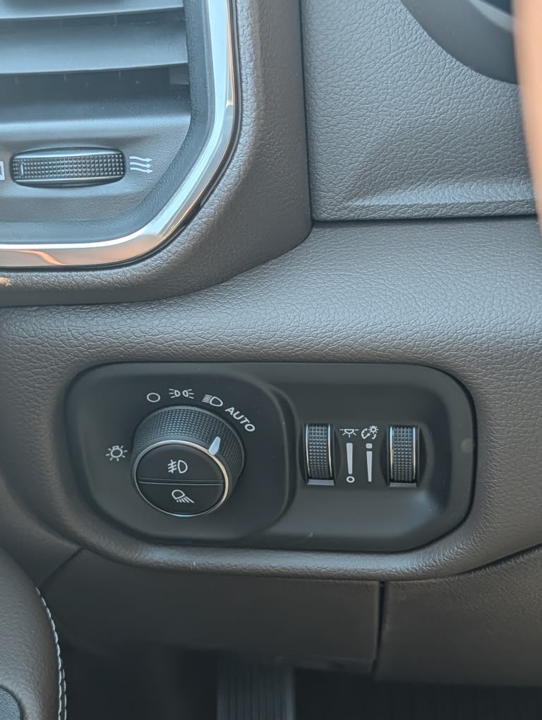 Thumbnail: 2026 RAM 3500 - 25
