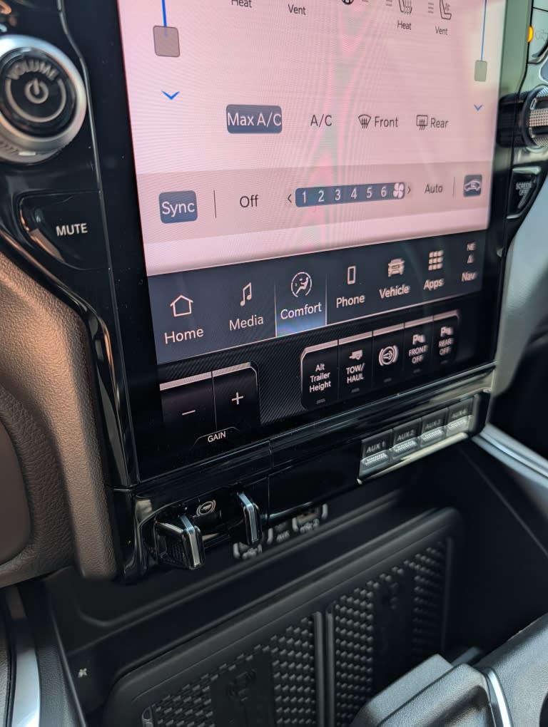 Thumbnail: 2026 RAM 3500 - 23