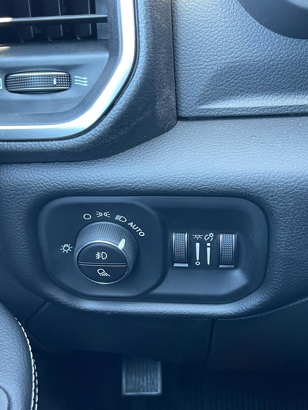 Thumbnail: 2026 RAM 3500 - 25