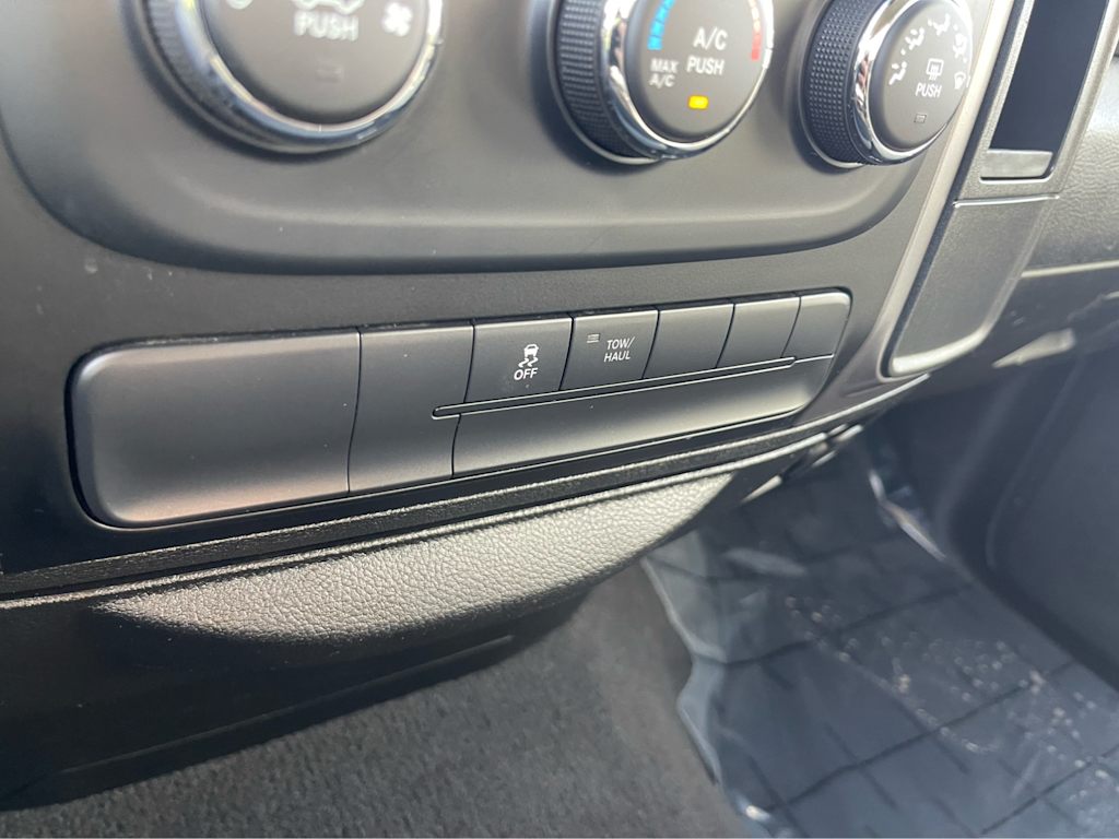 Thumbnail: 2022 RAM 1500 - 20