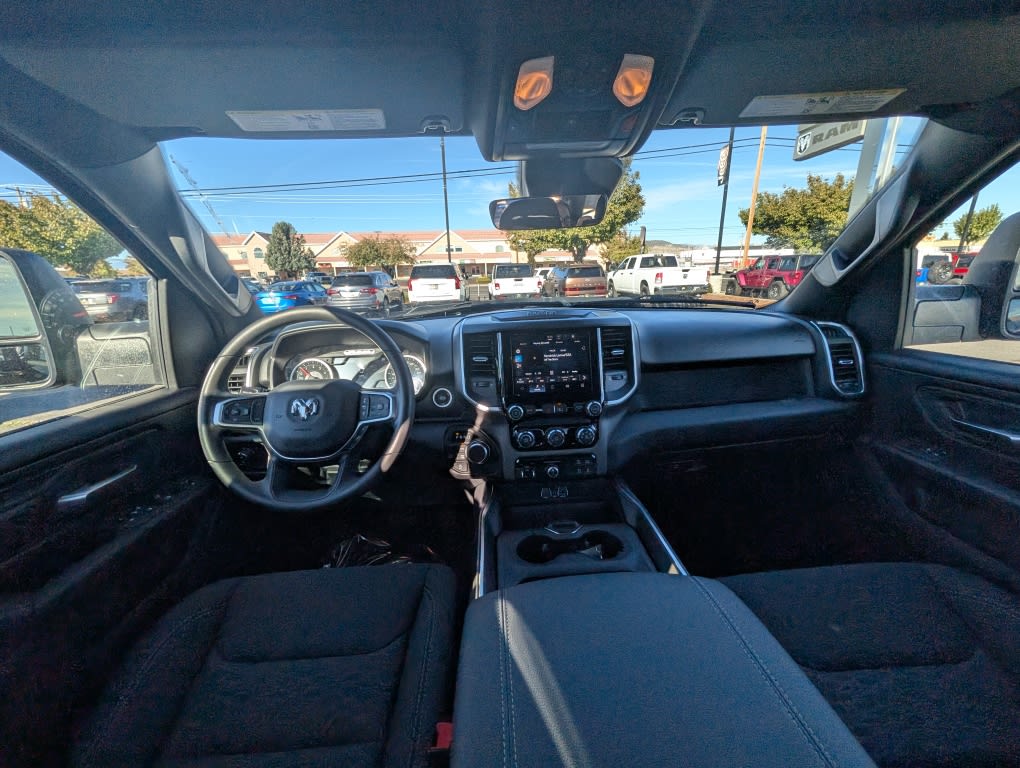 Thumbnail: 2026 RAM 1500 - 8