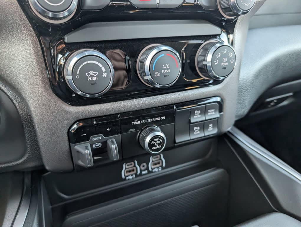 Thumbnail: 2026 RAM 1500 - 22