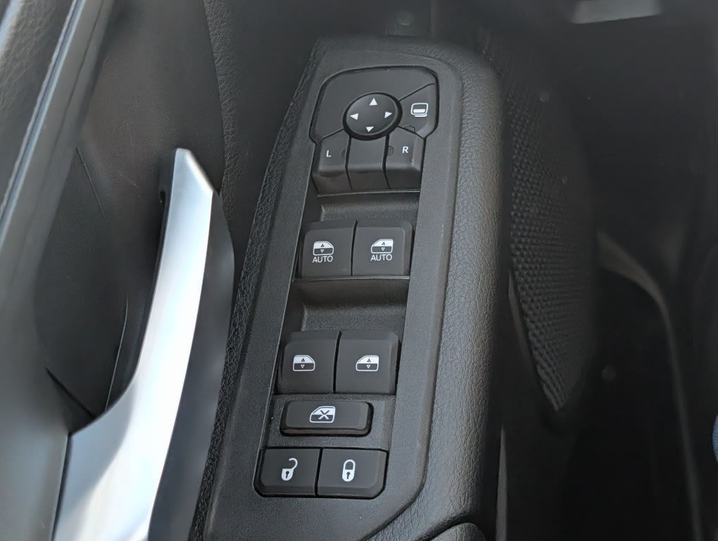 Thumbnail: 2026 RAM 1500 - 25