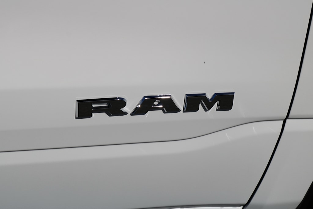 Thumbnail: 2026 RAM 1500 - 18