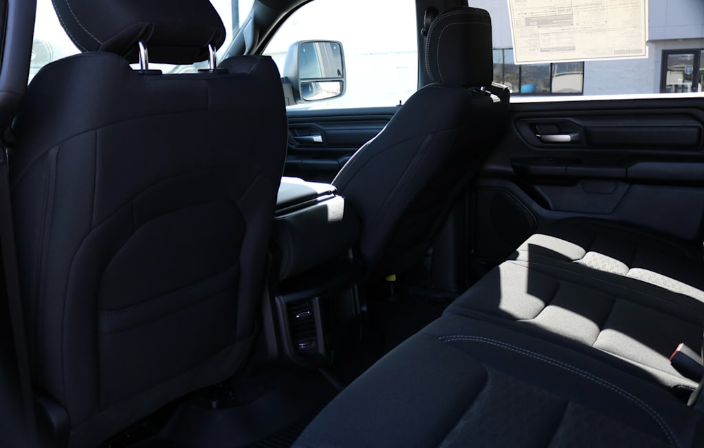 Thumbnail: 2026 RAM 1500 - 11