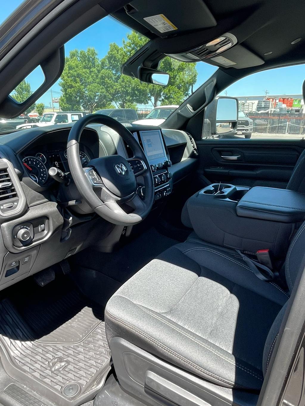 Thumbnail: 2026 RAM 1500 - 2