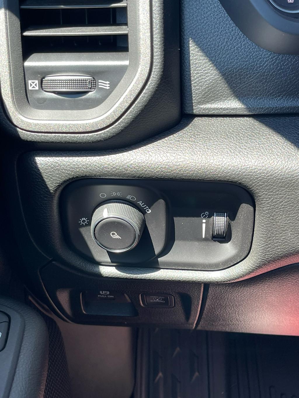 Thumbnail: 2026 RAM 1500 - 25